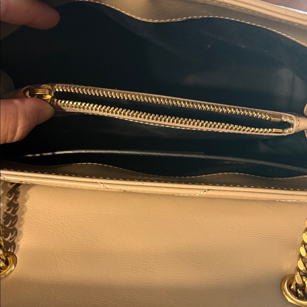 Saint Laurent Beige Quilted Shoulder Bag - Picture 10 of 11